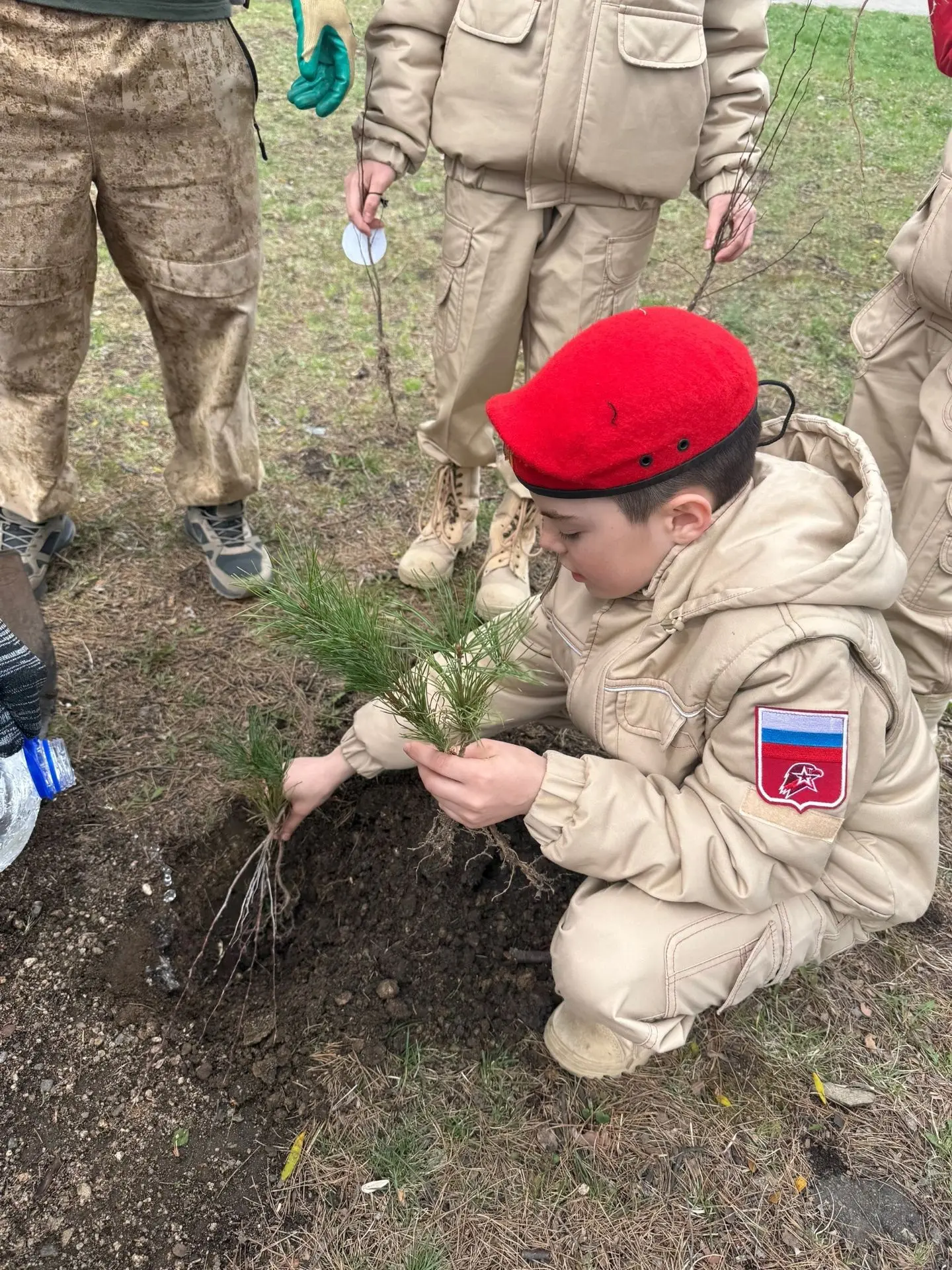 Вчера юнармейцы МБУ ДО "ДООСЦ с.Яковлевка"  под руководством педагога дополнительного о...