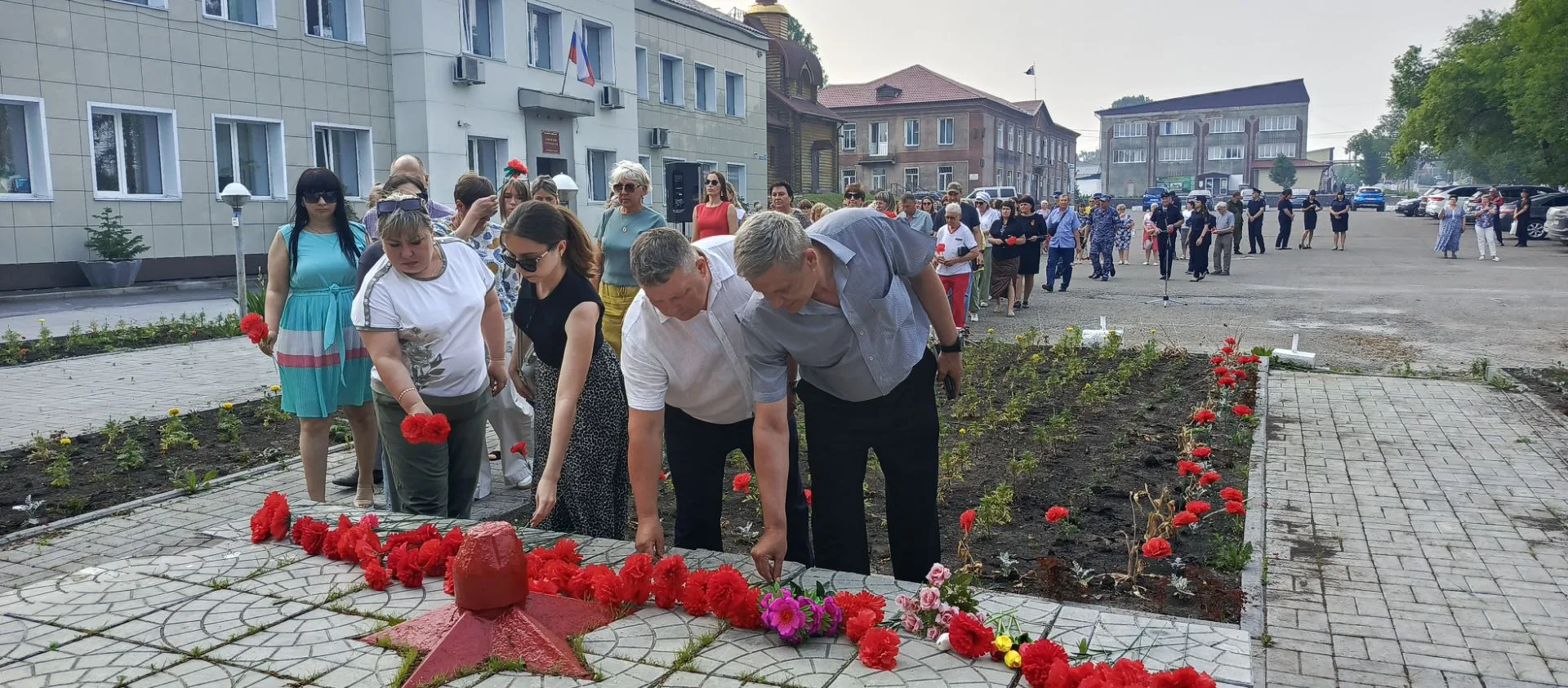 Сегодня у Мемориала Памяти состоялась общероссийская минута молчания. 

22 июня 1941 года — дата, ко