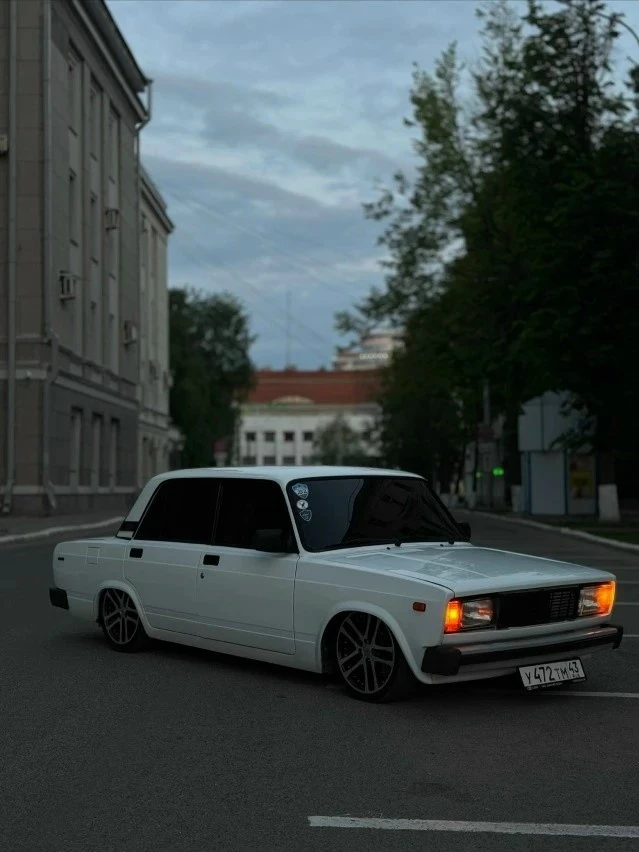 Затемнение задних стекол с 5% светопропусканием превращает машину в крепость: снаружи н...