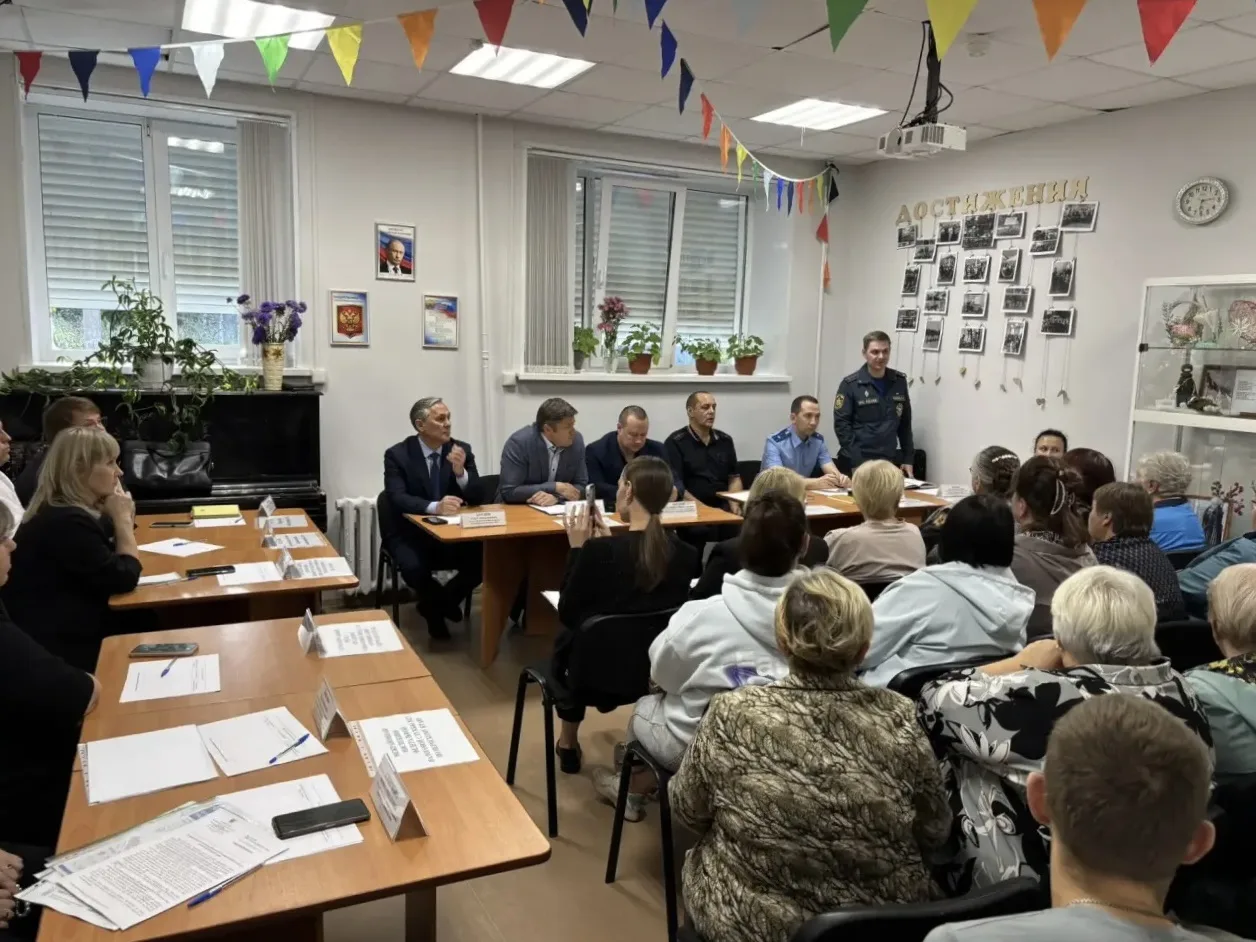 ✅Глава администрации Мотовилихинского района провел открытую встречу с жителями