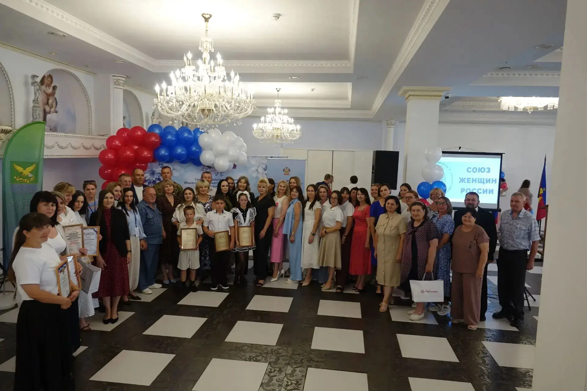 📣Поэтическому конкурсу «Триколор страны родной».