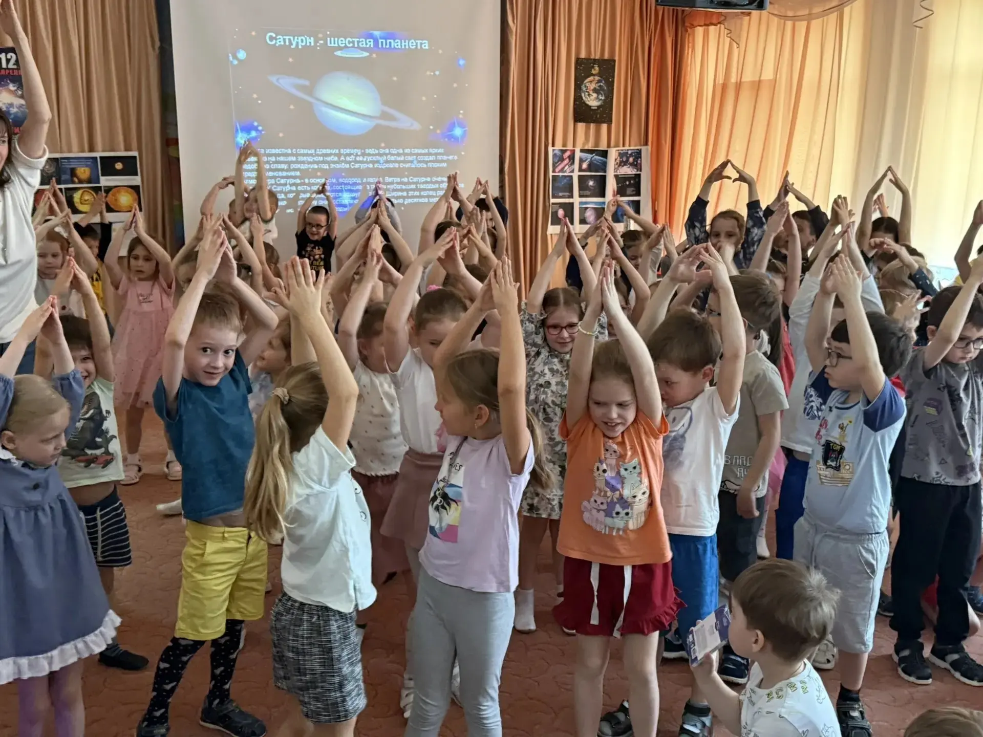 🌟 "Космическая неделя" в "Кораблике"  ✨ В детском саду "Кораблик" в преддверии 65-летия первого поле