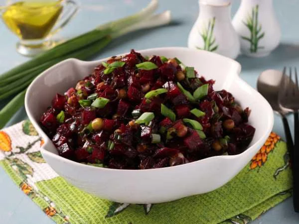 🥗 Салат из свеклы и морской капусты

Ингредиенты:
🍠 Свекла крупная – 1 шт.
🥬 Морская капуста – 15