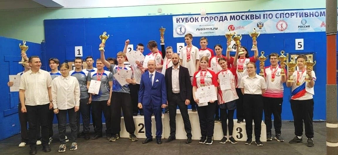 🚨 Курсанты Колледжа полиции стали победителями и призерами Кубка Москвы по спортивному метанию ножа,