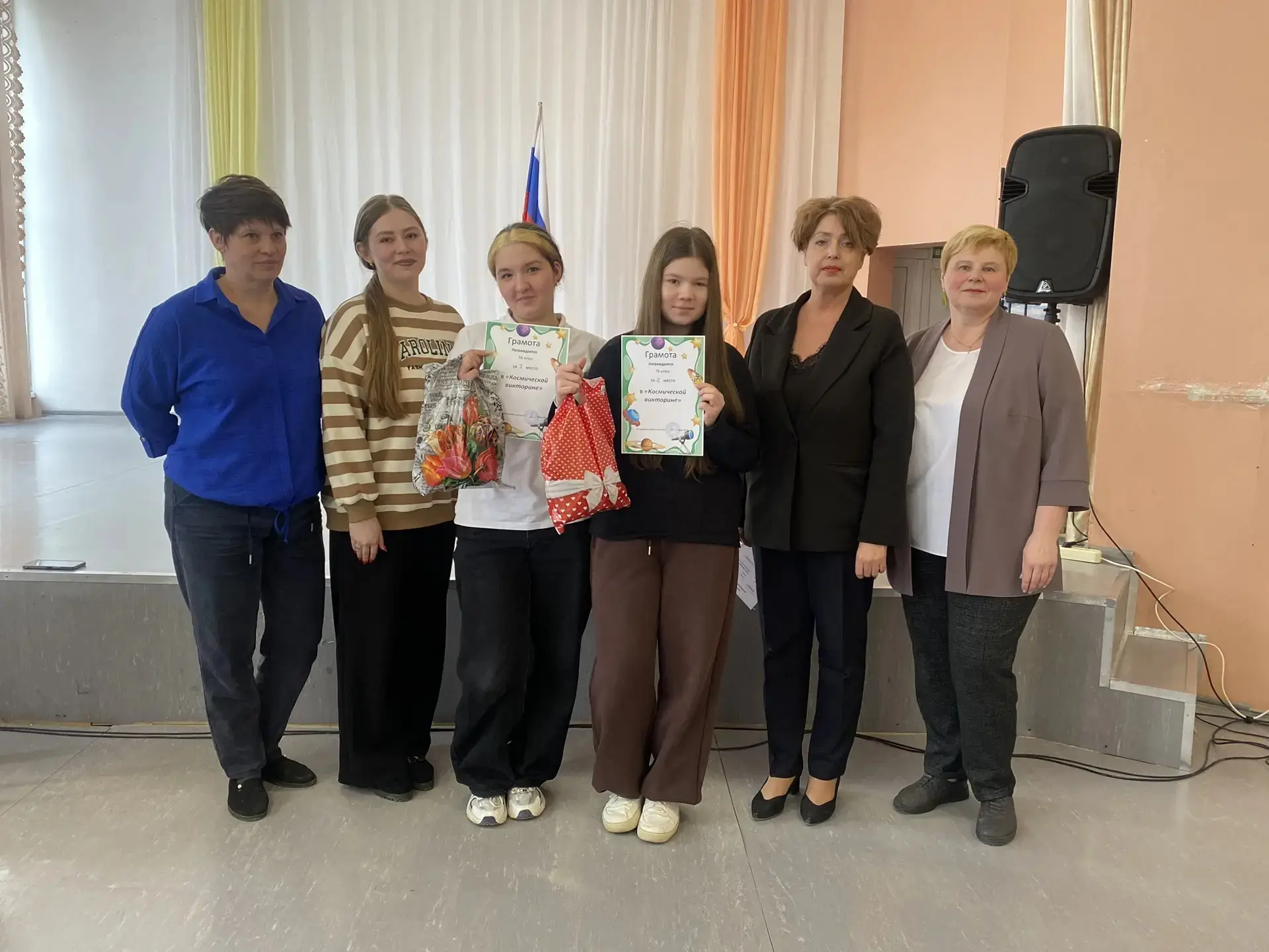 🚀 65 лет спустя: 7 класс сыграл в «Свою игру» в честь первого полёта человека в космос