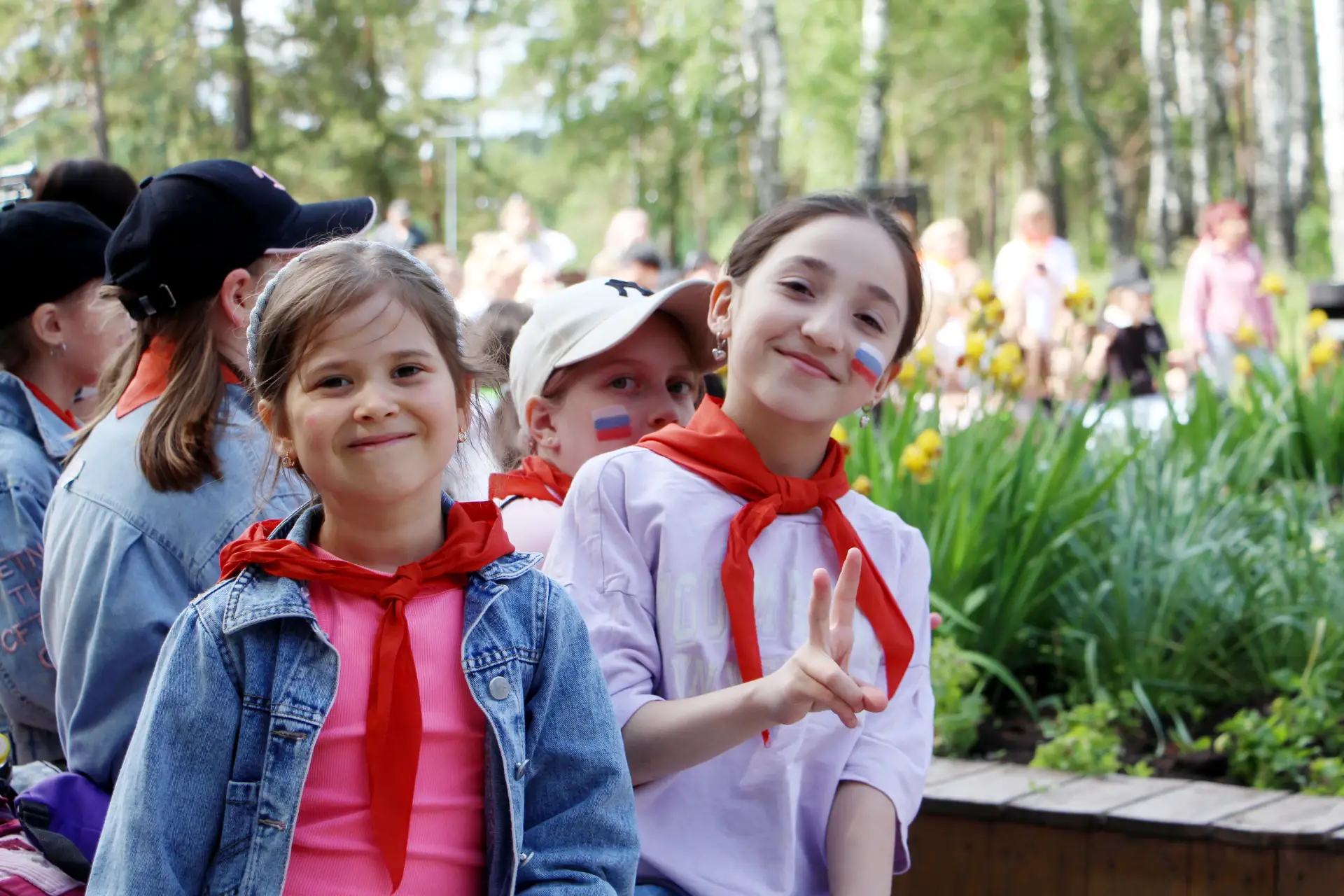 ✅«Горжусь тобой, моя Россия!» 🇷🇺🇷🇺🇷🇺

🌳Под таким названием в парке «Поющие родники» состоялас