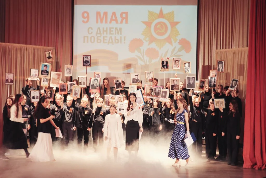 В школе прошёл концерт, посвящённый Дню Победы  🔸️Комментирует Валерия Васильевна Едиханова, педагог