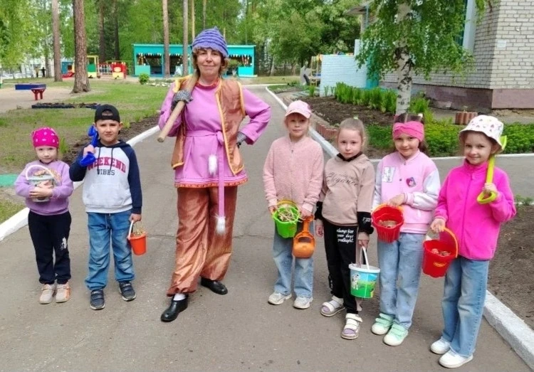Сегодня, в рамках апробации программы внеурочной деятельности «Школа Сибирячка», на территории нашег