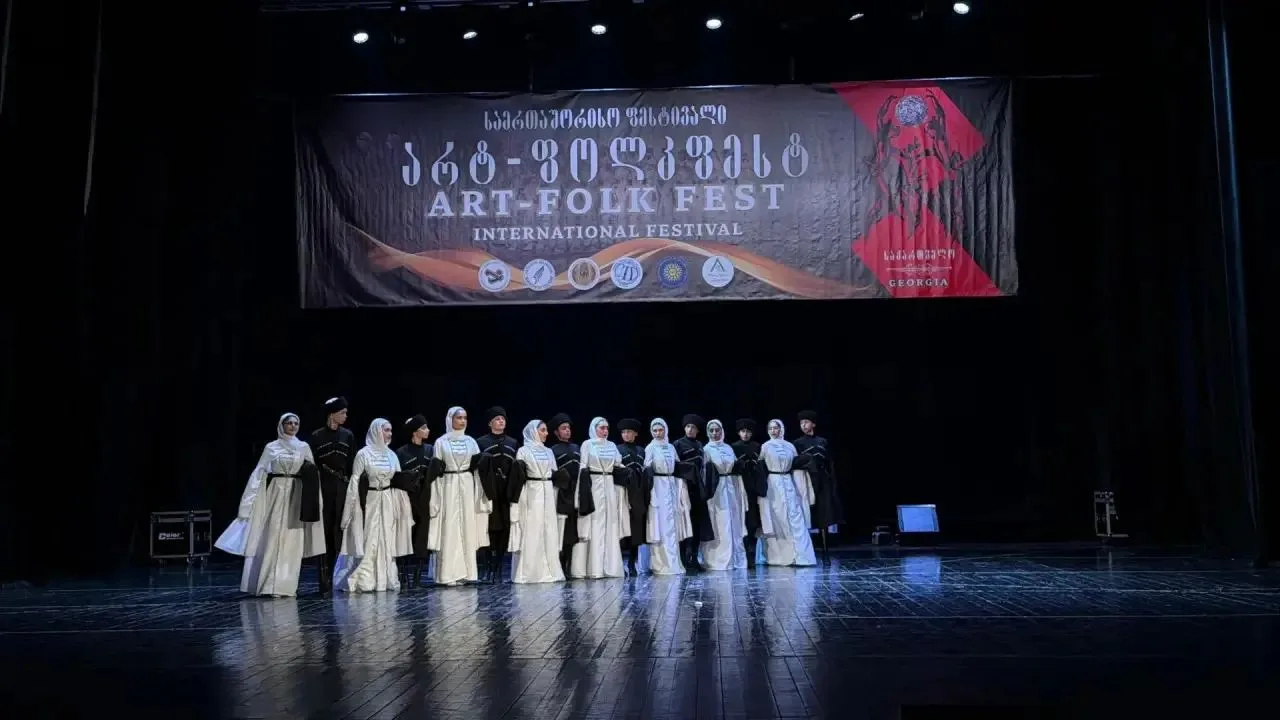 🏆 НАШИ УЧЕНИКИ — ОБЛАДАТЕЛИ ГРАН-ПРИ МЕЖДУНАРОДНОГО ФЕСТИВАЛЯ В БАТУМИ!

Ученики МБОУ СОШ №11 г. Ес