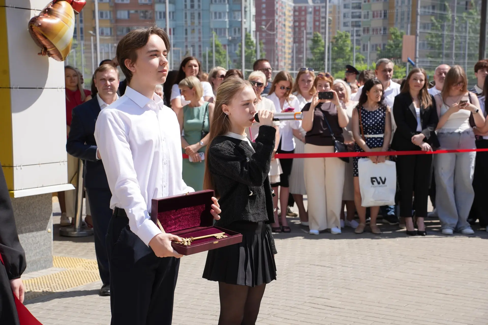 НОВОСТИ 🆕  🔔 Последний звонок: как это было!  В пятницу на праздничной линейке 189 выпускников 2026 