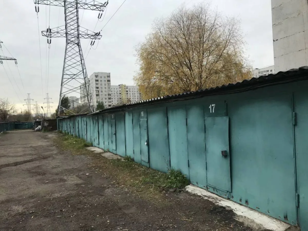 🏗️ В Бибирево начали сносить гаражи на Корнейчука