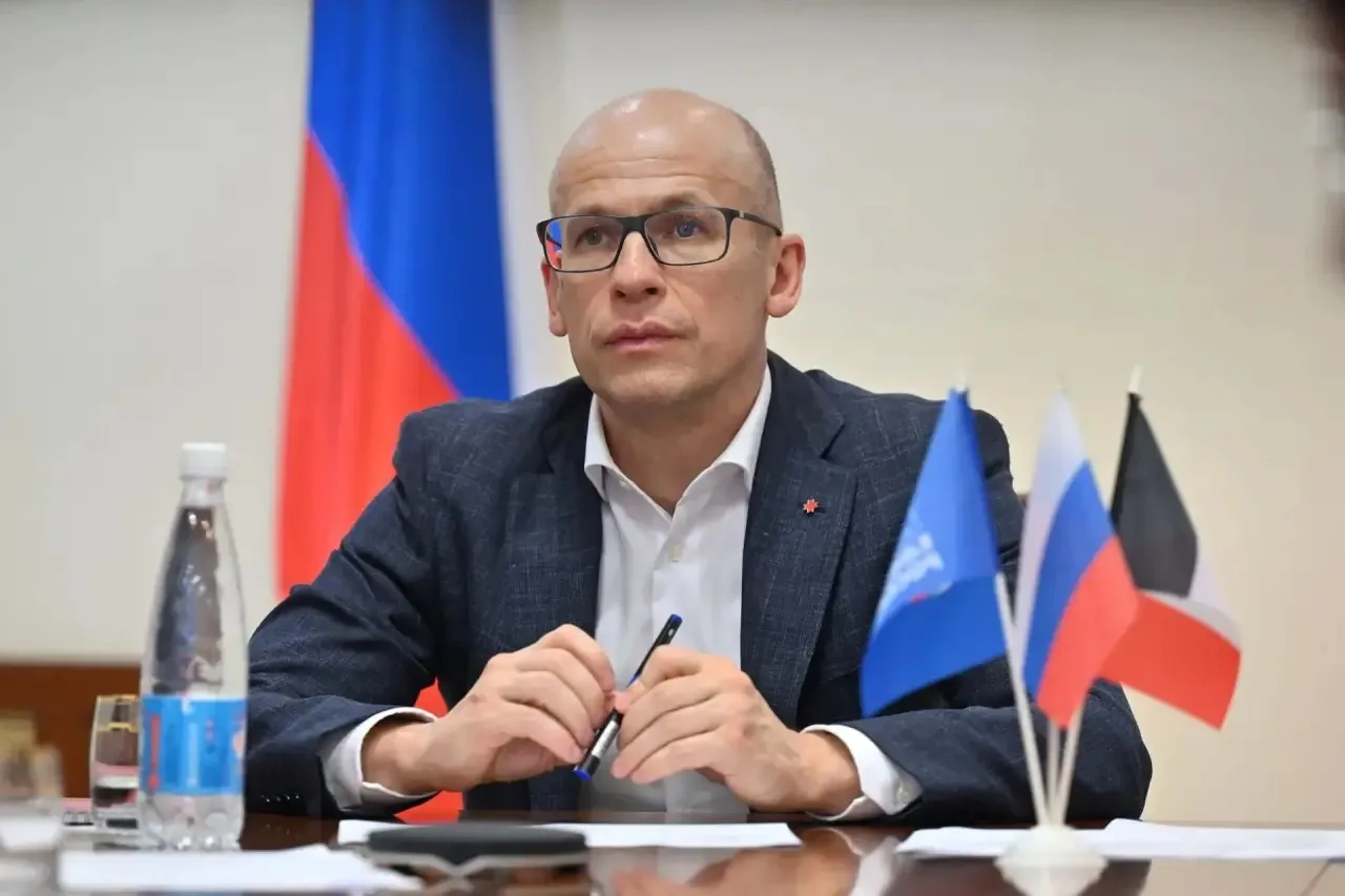 Александр Бречалов провел личный прием граждан в режиме ВКС 

Глава Удмуртии, секретарь региональног