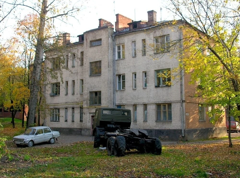 Проезд Загорского в далёком 2005 году.