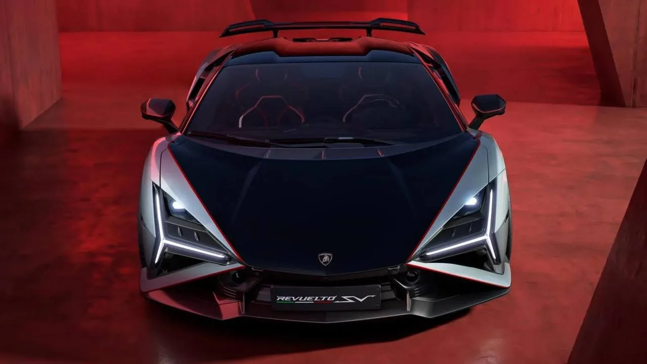 Lamborghini Revuelto оказался недостаточно вызывающим — Venuum показала новый обвес Vol...