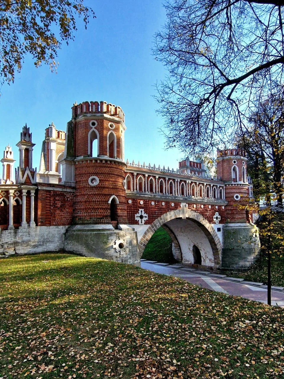 Фигурный мост в музей-заповеднике «Царицыно»