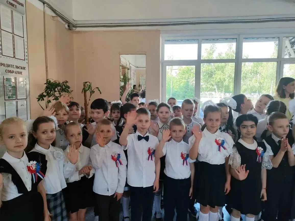 🎒📚 Как важно и трепетно для первоклашек попрощаться с первым классом!