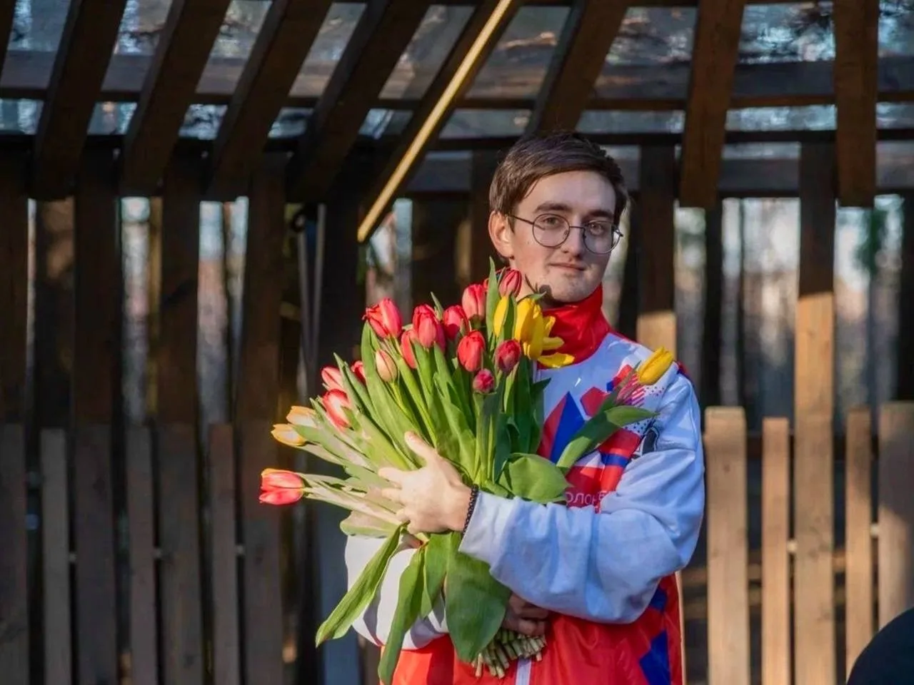 Дорогие женщины, поздравляю вас с 8 Марта! 🌼  Сегодня ваш день, и я хотел бы выразить искренние слов