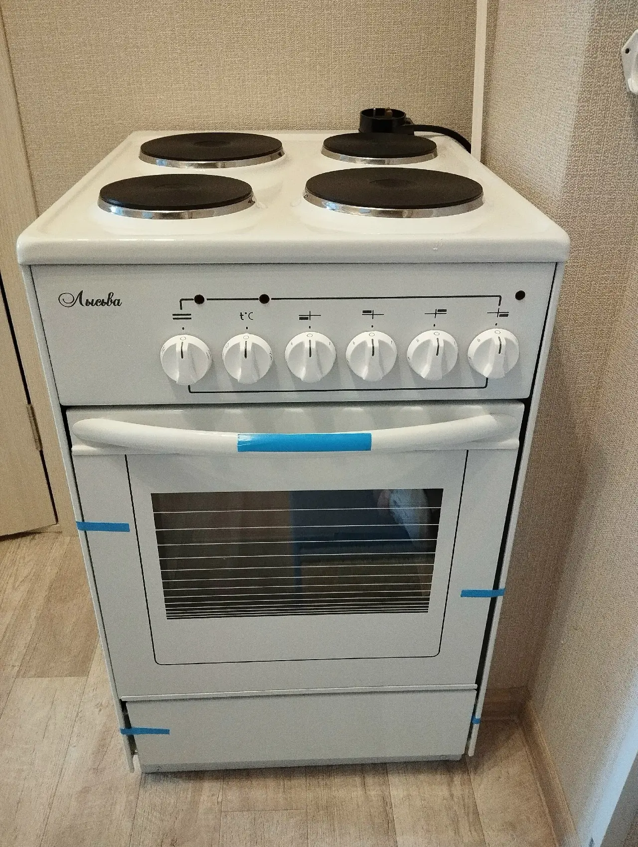Продам электроплиту, новая. Самовывоз.
