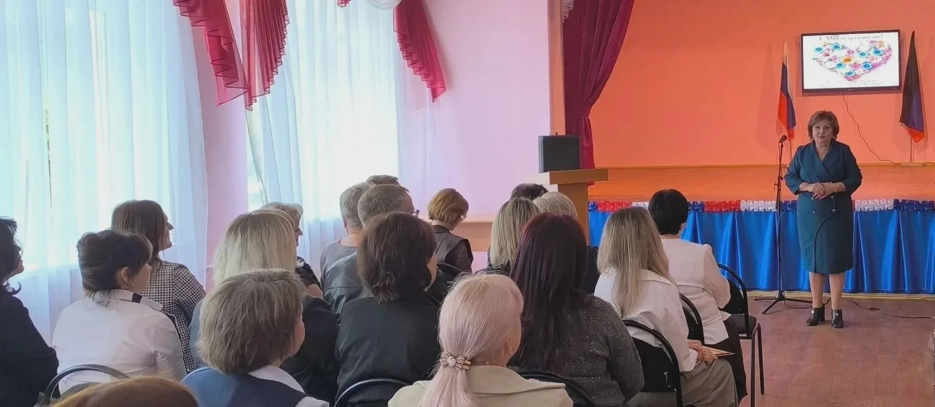 🎓 Мария Полубан встретилась с педагогами накануне их праздника