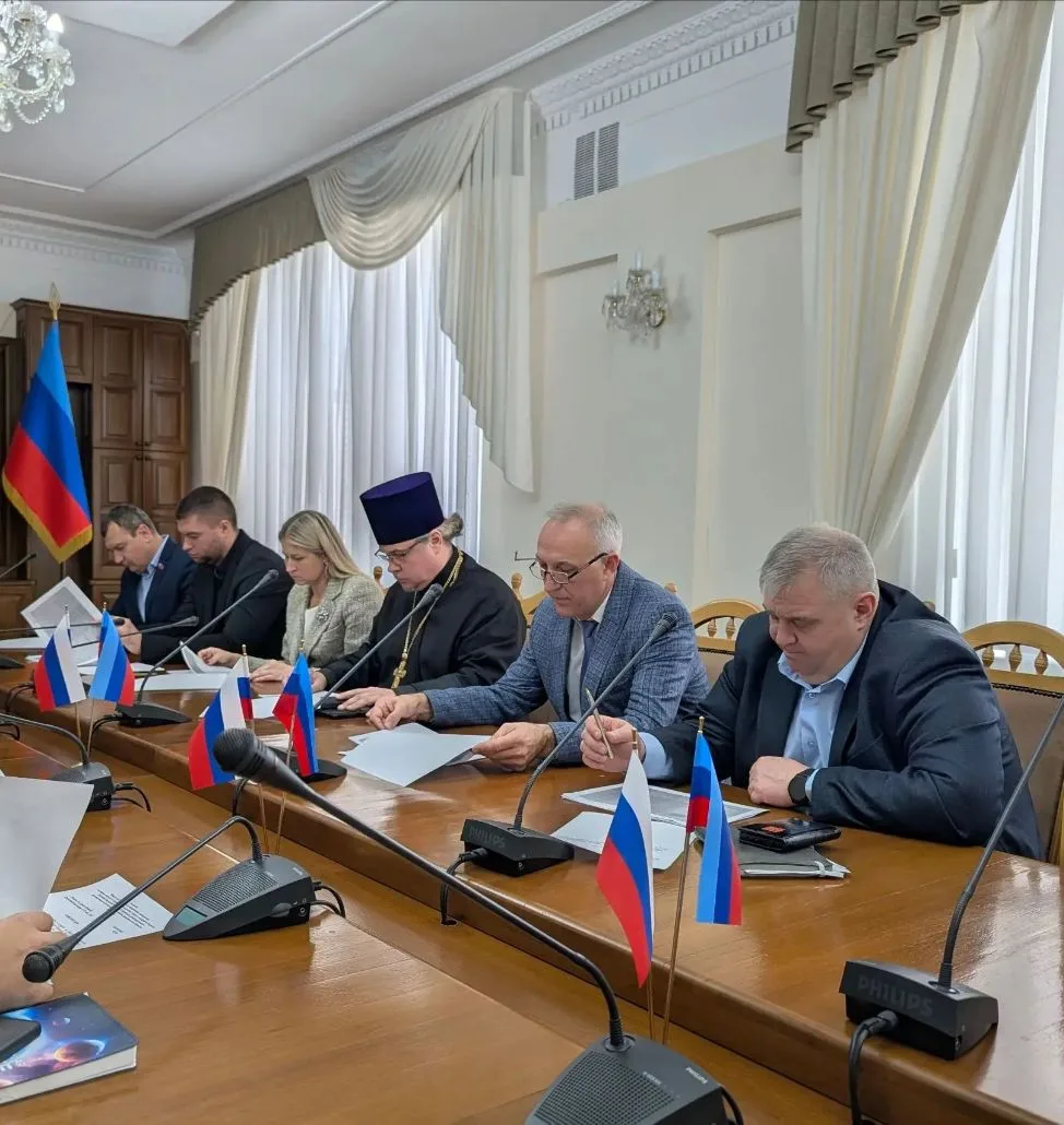🤝  В ЛНР определили победителей грантового конкурса НКО: общая сумма поддержки — 10,4 ...