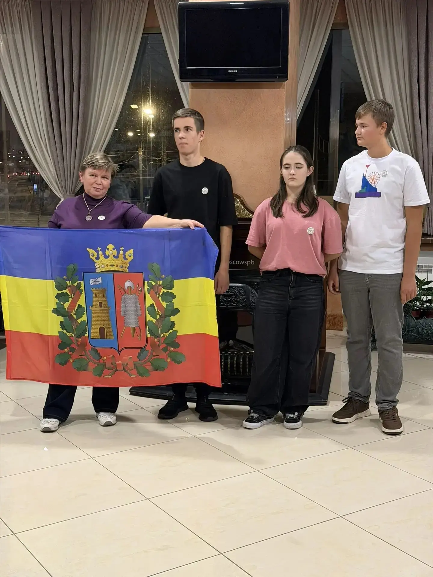 Сегодня вечером состоялось знакомство команд. Команда "Дончане", благополучно представи...