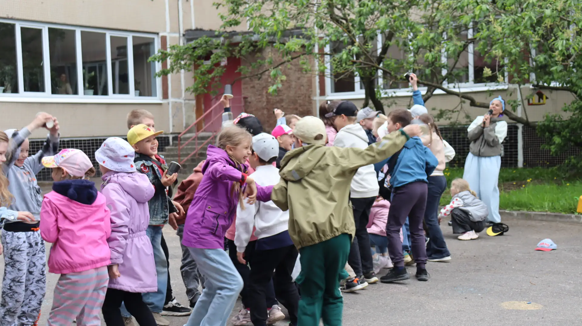 🎉 Вот и стартовала новая смена «Путешествие орлят» в лагере «Планета 17»! 🎉

В этом году у нас 80 