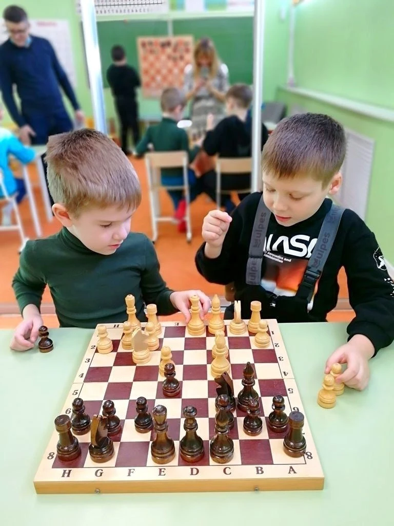 ♟️ У нас отличная новость для юных любителей шахмат! 🎉