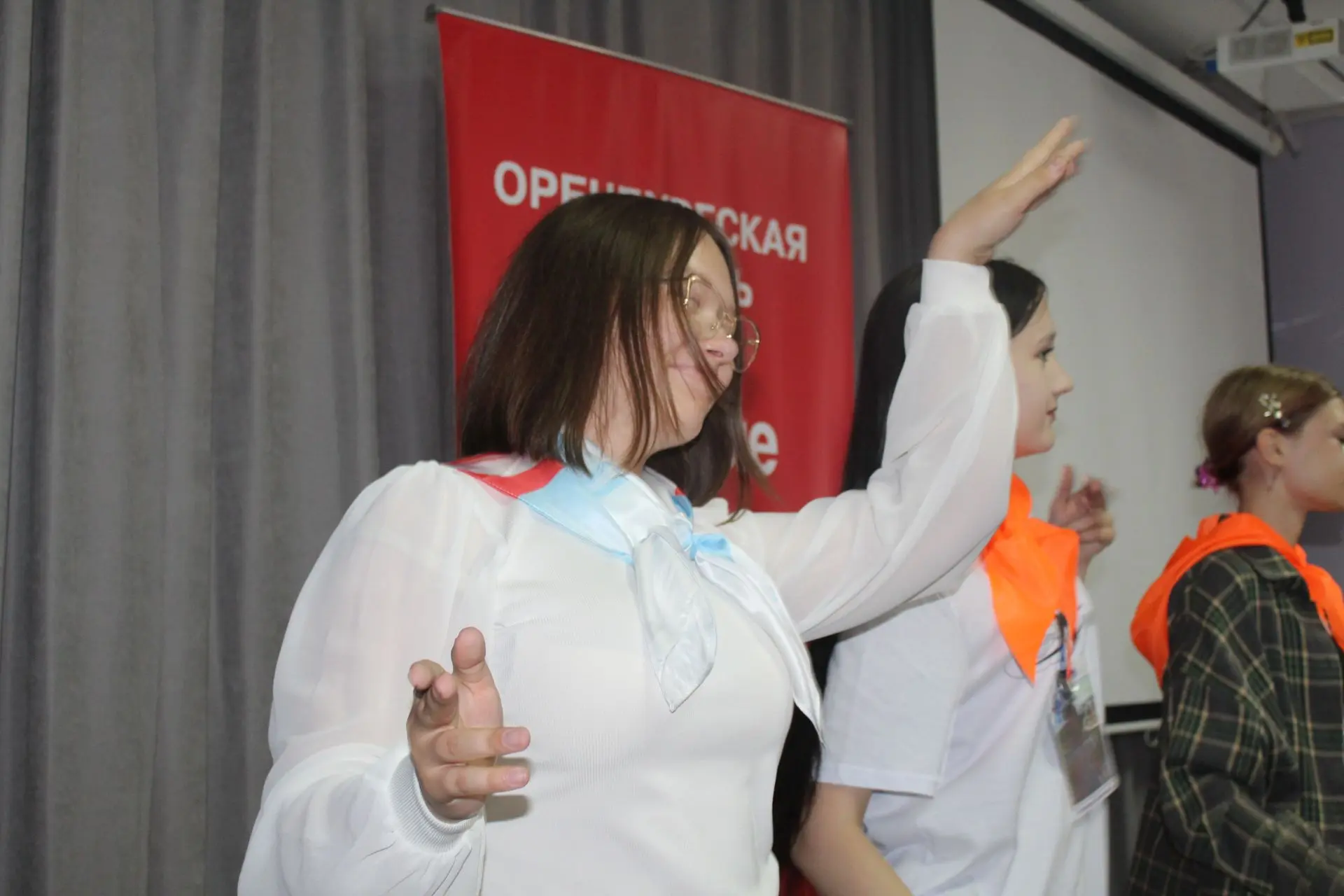 Танцевальная зарядка — лучшее утро! ☀️

А вы знали, что зарядка бывает не только скучной, но и зажиг