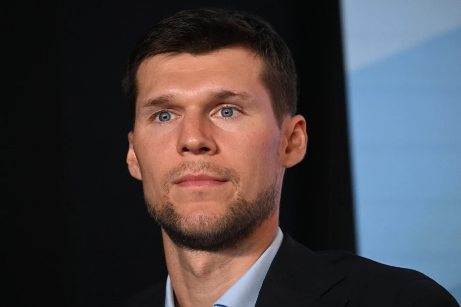 ⚡️ Панжинский: «Нет сомнений, что Александр Большунов все еще может всех переигрывать»!