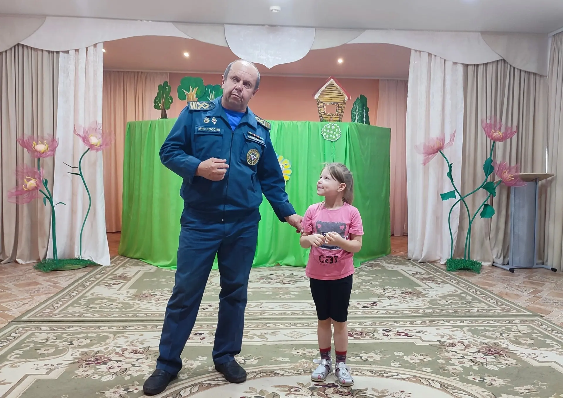 👫БЕЗОПАСНОСТЬ ДЕТСТВА👫
💫Ребята группы N10 под руководством государственного инспектора ГИМС МЧС Р