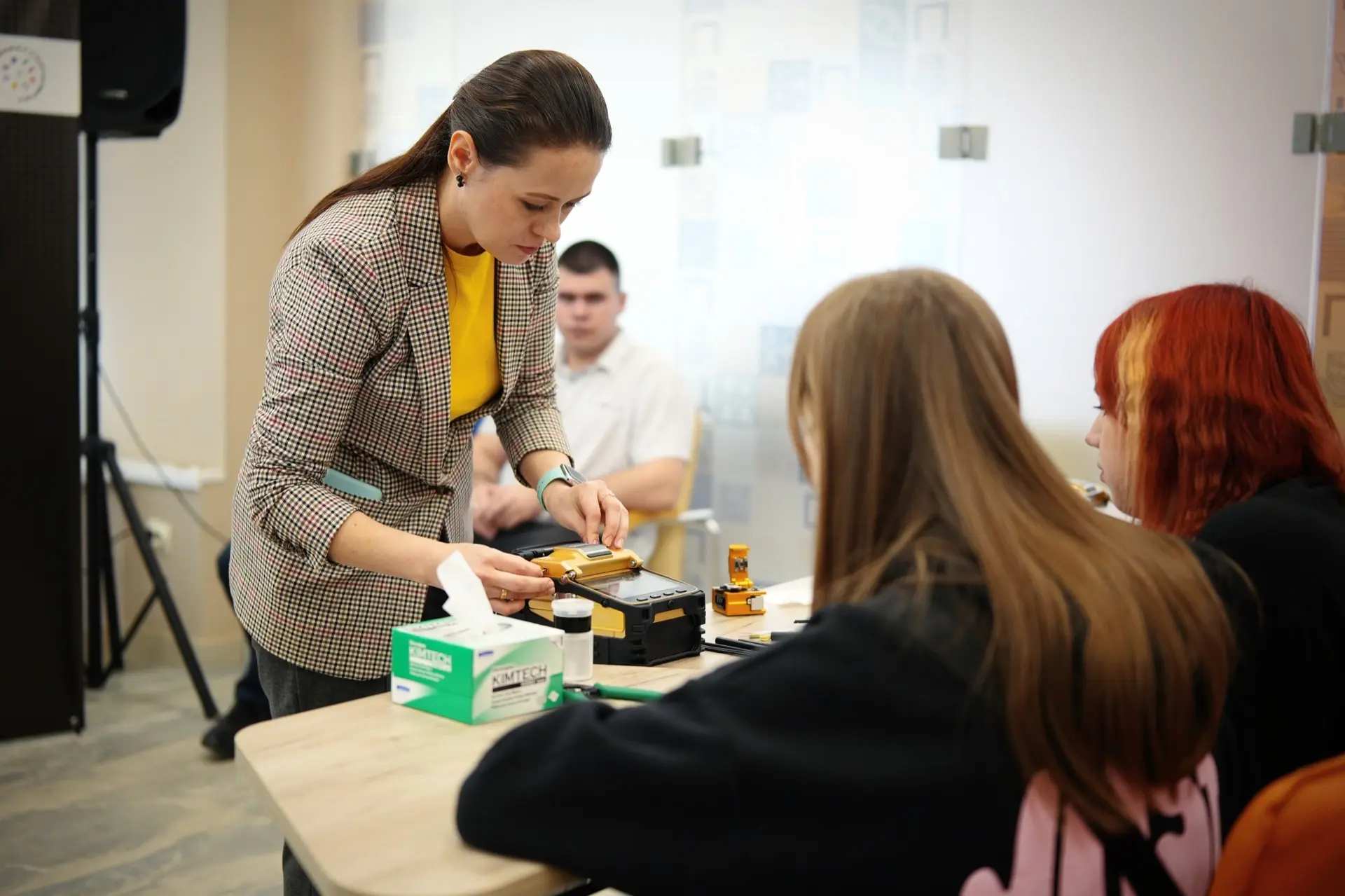 🔦 КИИМО на профмарафоне: сварка оптоволокна своими руками!  14 апреля в ЦОПП прошла очередная встреч