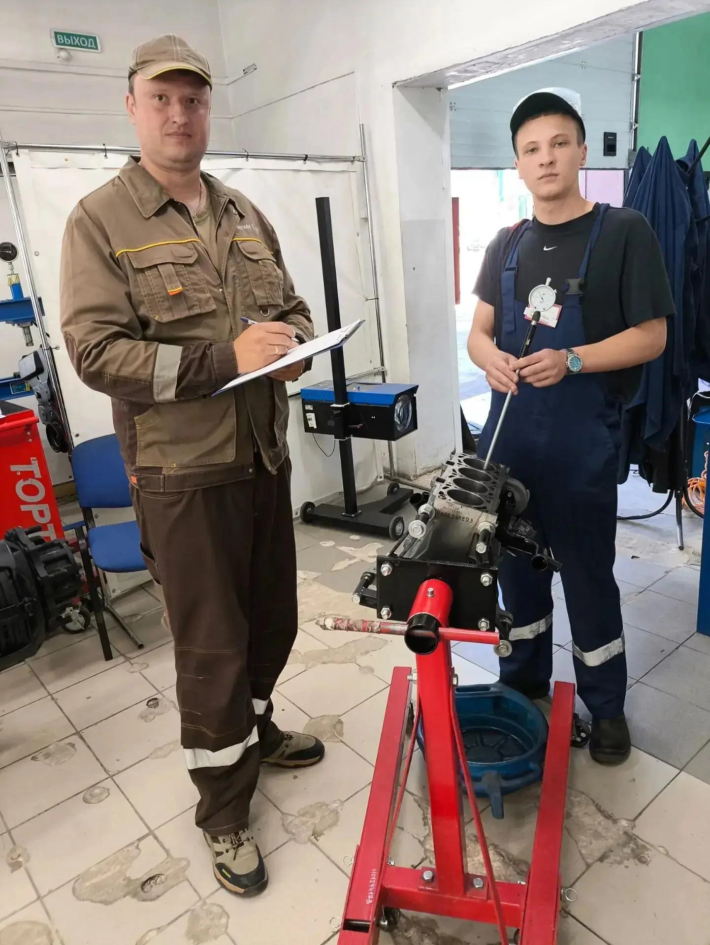 🔧 Владимир Николаевич Шастун вновь вошёл в состав экспертов демонстрационного экзамена.

С 15 по 18