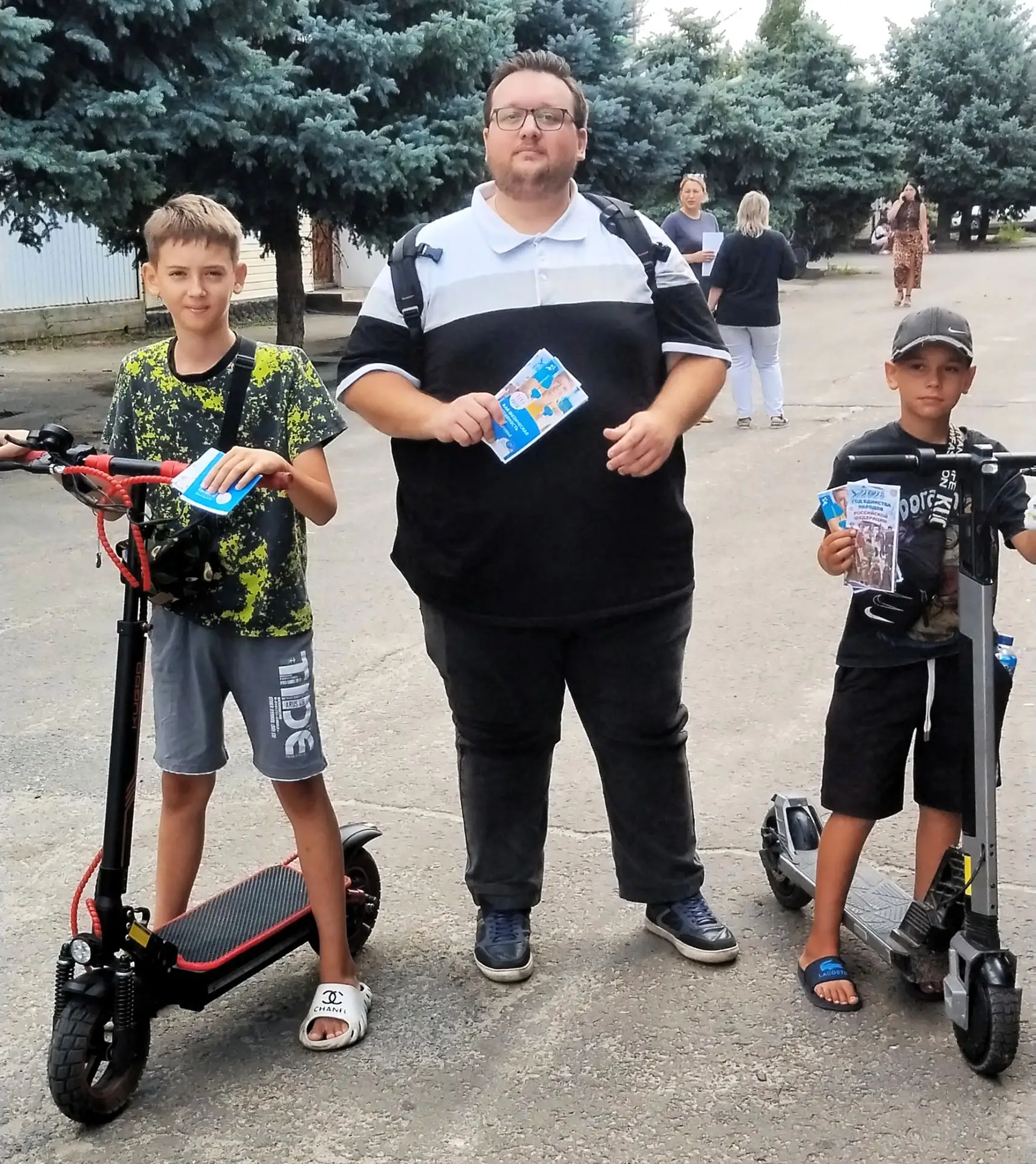 Сотрудники Районного дома культуры станицы Багаевской провели две социально значимые акции — «Мы вме