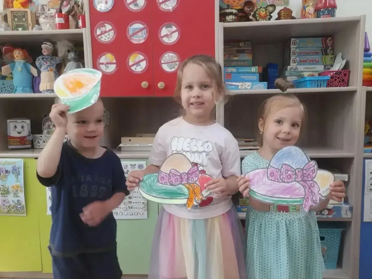 💛Солнце, Детство👧🏼 и Безопасность☝🏻.
Приветствуем 🙋🏼‍♀️всех на нашей смене по БЕЗопасности❤️💛