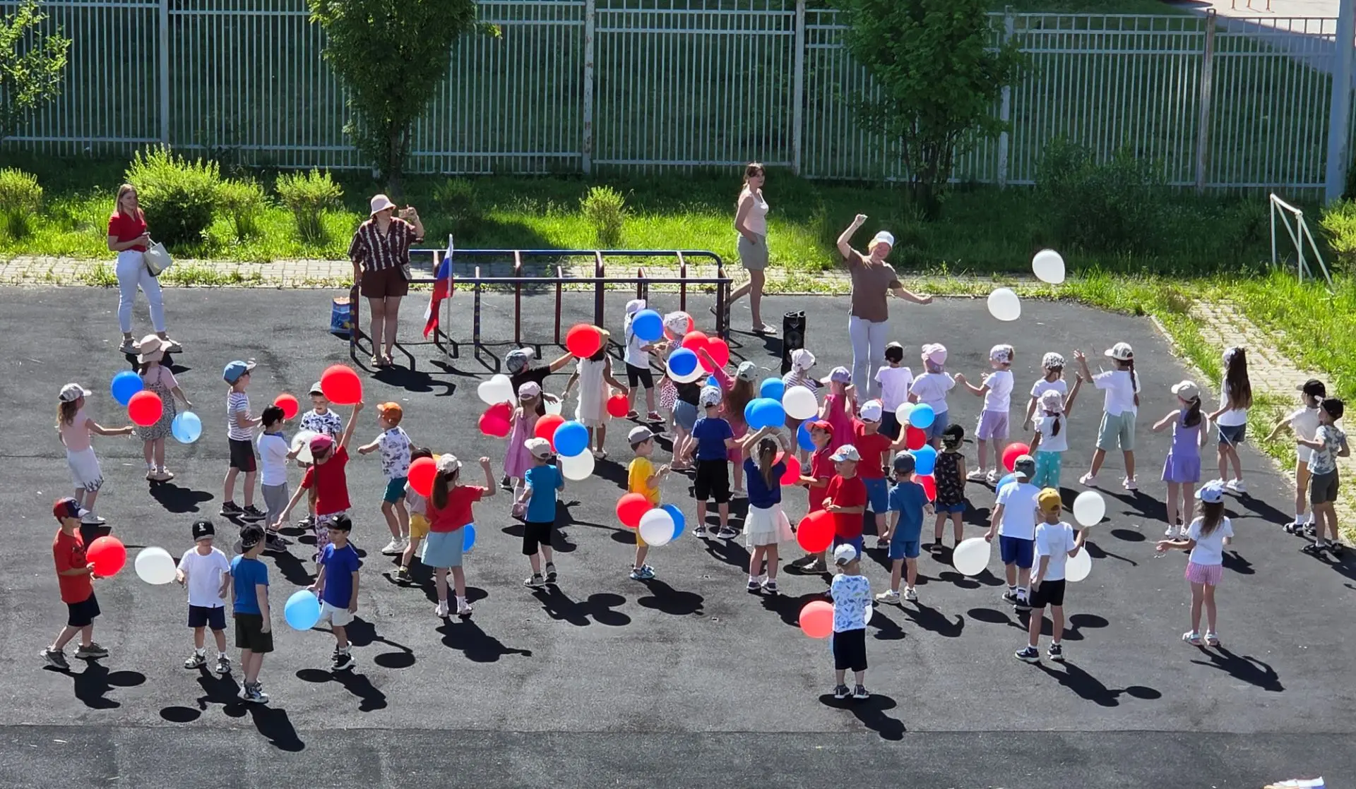 ‎🔆МБДОУ "Детство" "ЦРР" г.Калуги НСП "Мозаика"
‎
‎12 июня наша страна отмечает замечательный праздн