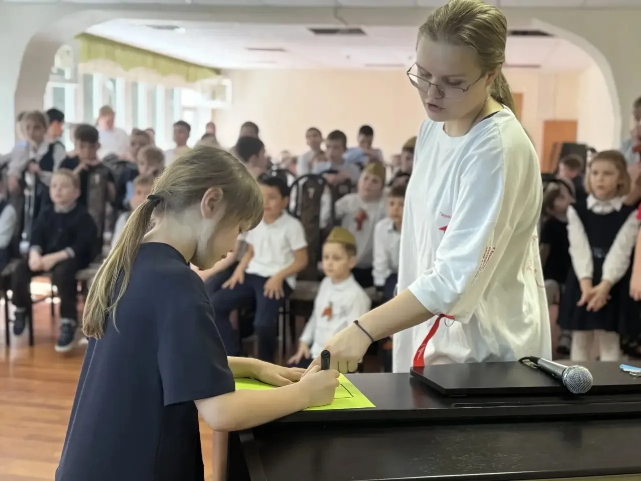 🎉 В честь праздника 9 мая активисты «Движение Первых» не забыли и о самых маленьких!   Мы провели ув