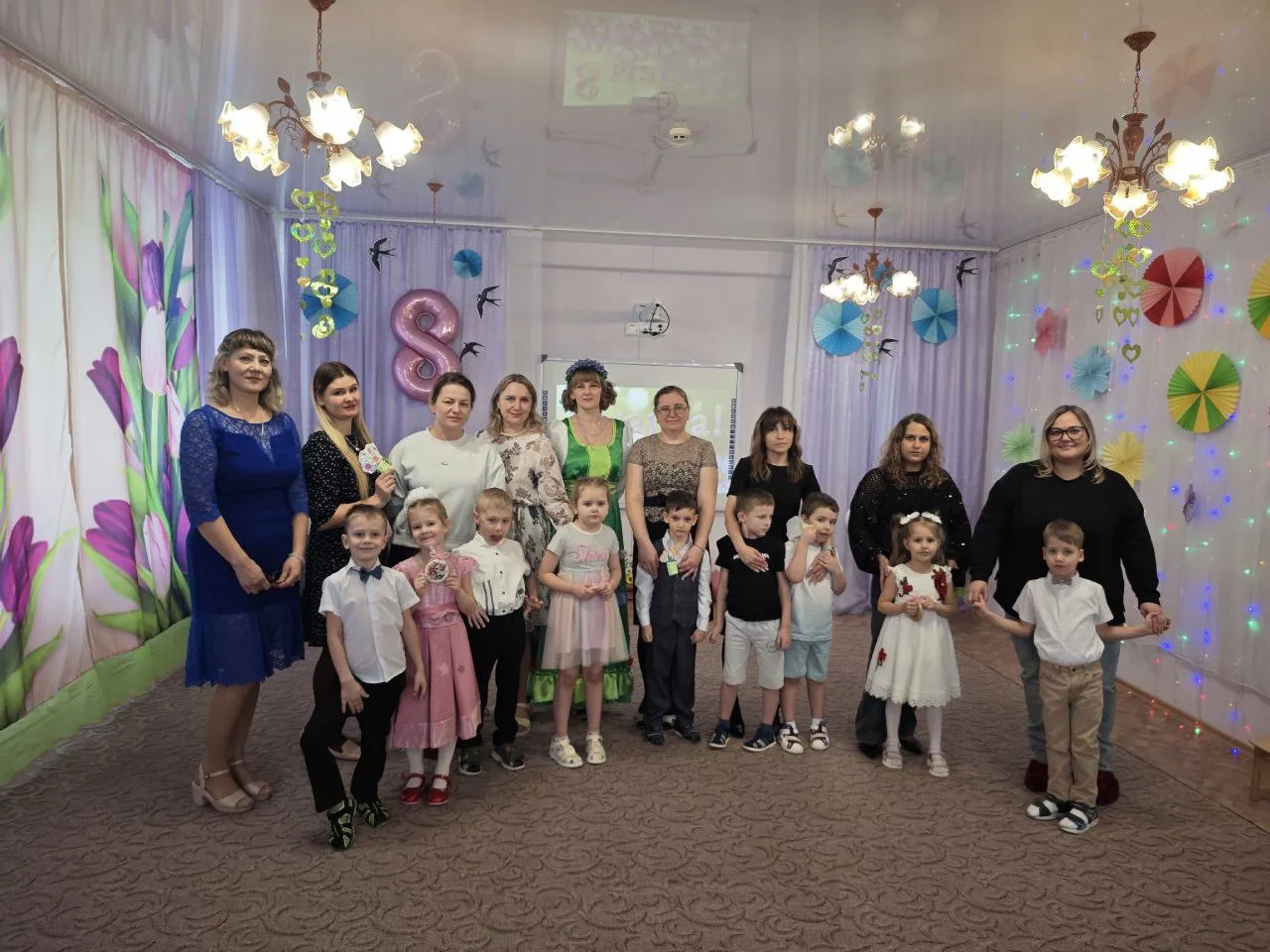 🌷🌷🌷8 марта - праздник наших мам,