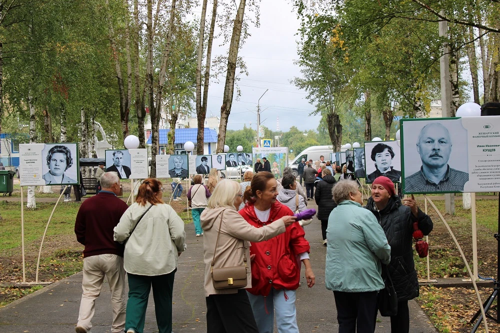 В Жешарте открыли парк "Наследие": юбилей фанерного комбината собрал сотни жителей
