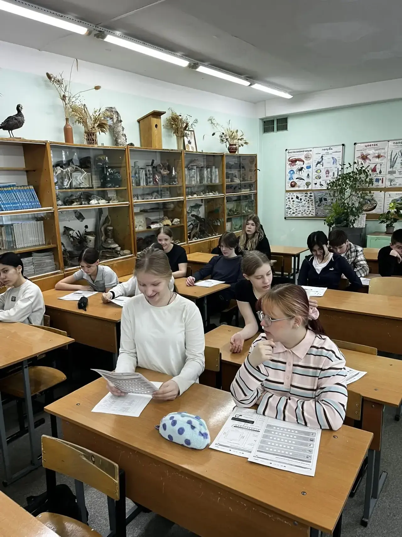 🏫 В нашей школе последний понедельник перед каникулами начинается с разговоров о важном. Сегодня оче