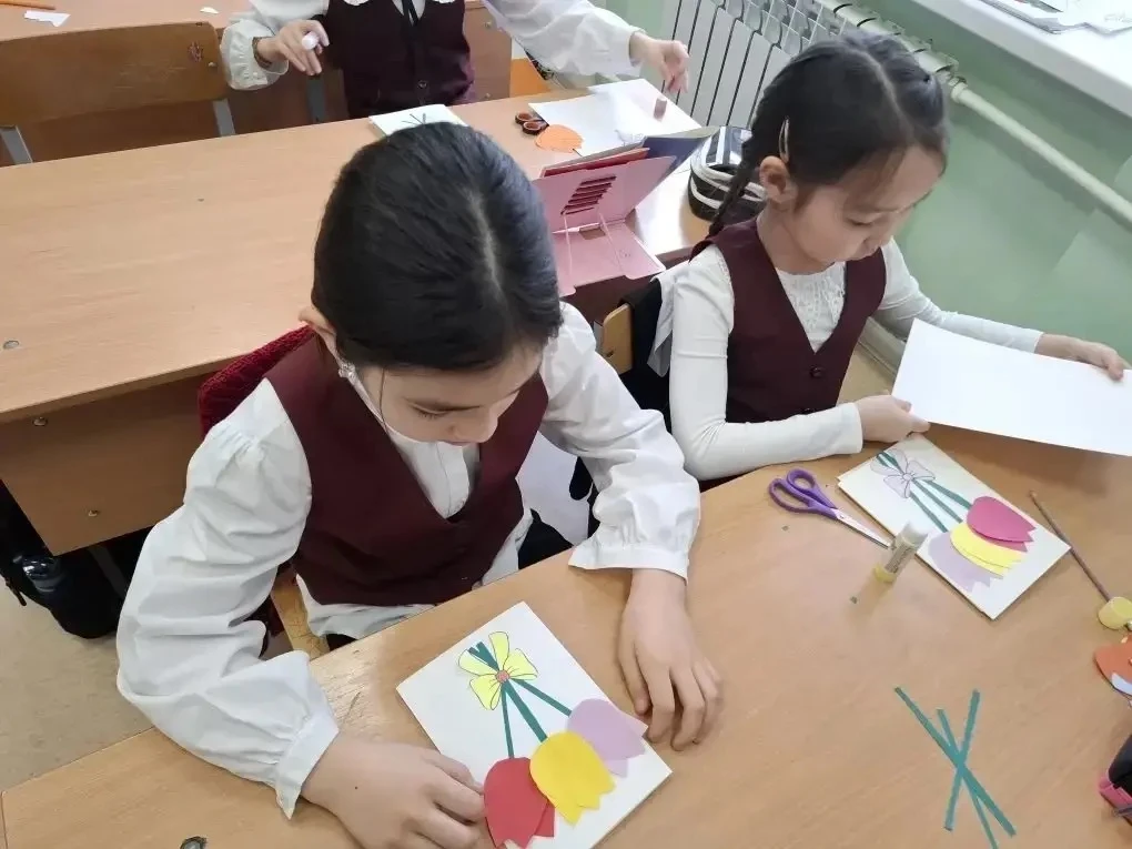 Приход весны всегда очень долгожданный и радостный  особенно ещё и потому, что сразу при встрече с в