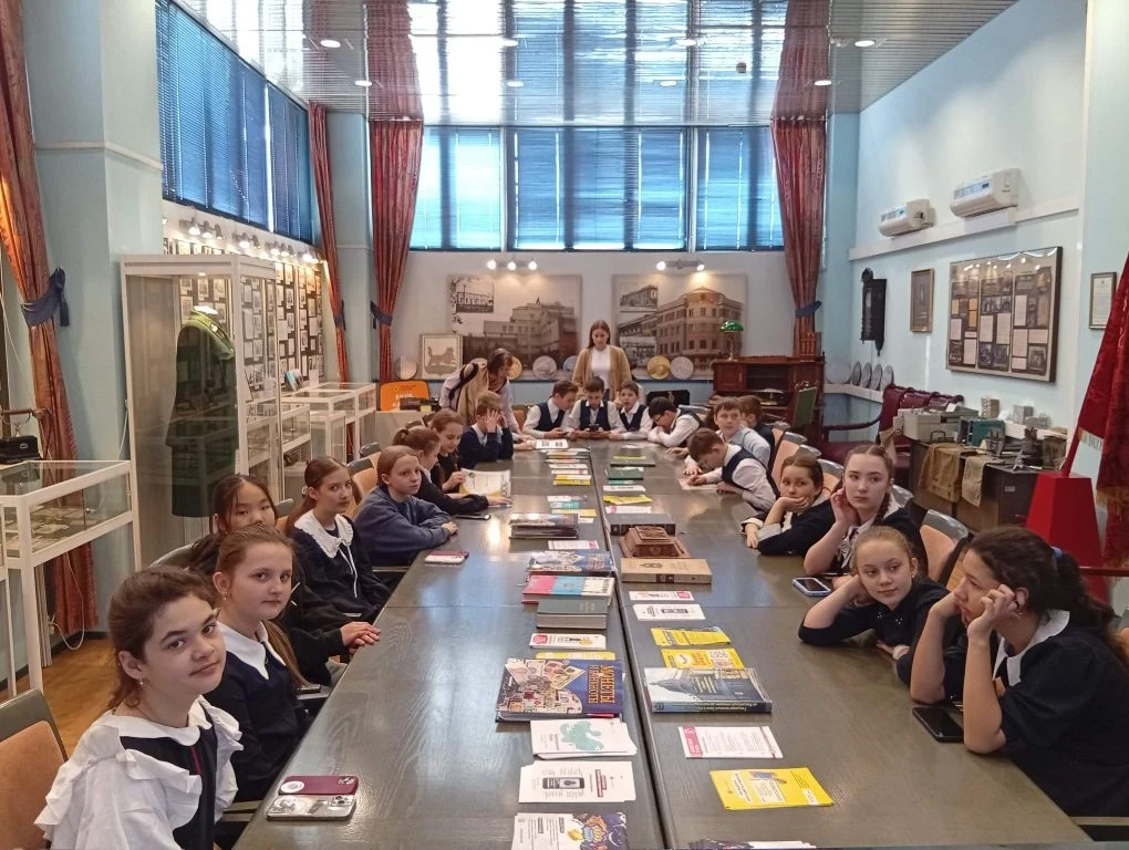 19 марта ученики 5"А" класса посетили уникальную экскурсию в Музее Банка России в Иркутске. Ребята у