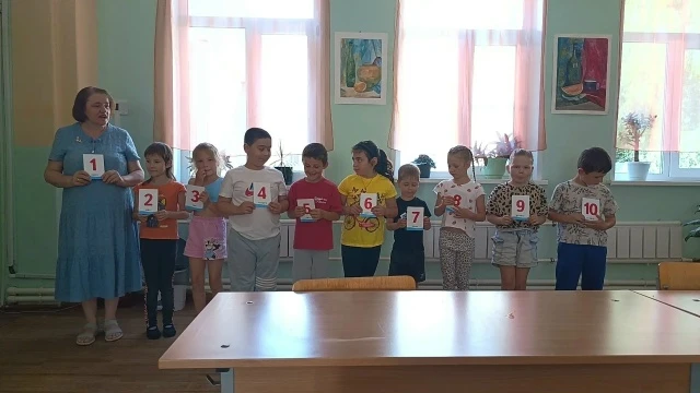 Вот и прошло последнее занятие по подготовке к школе для наших будущих первоклассников! 👨‍🎓✨ Время