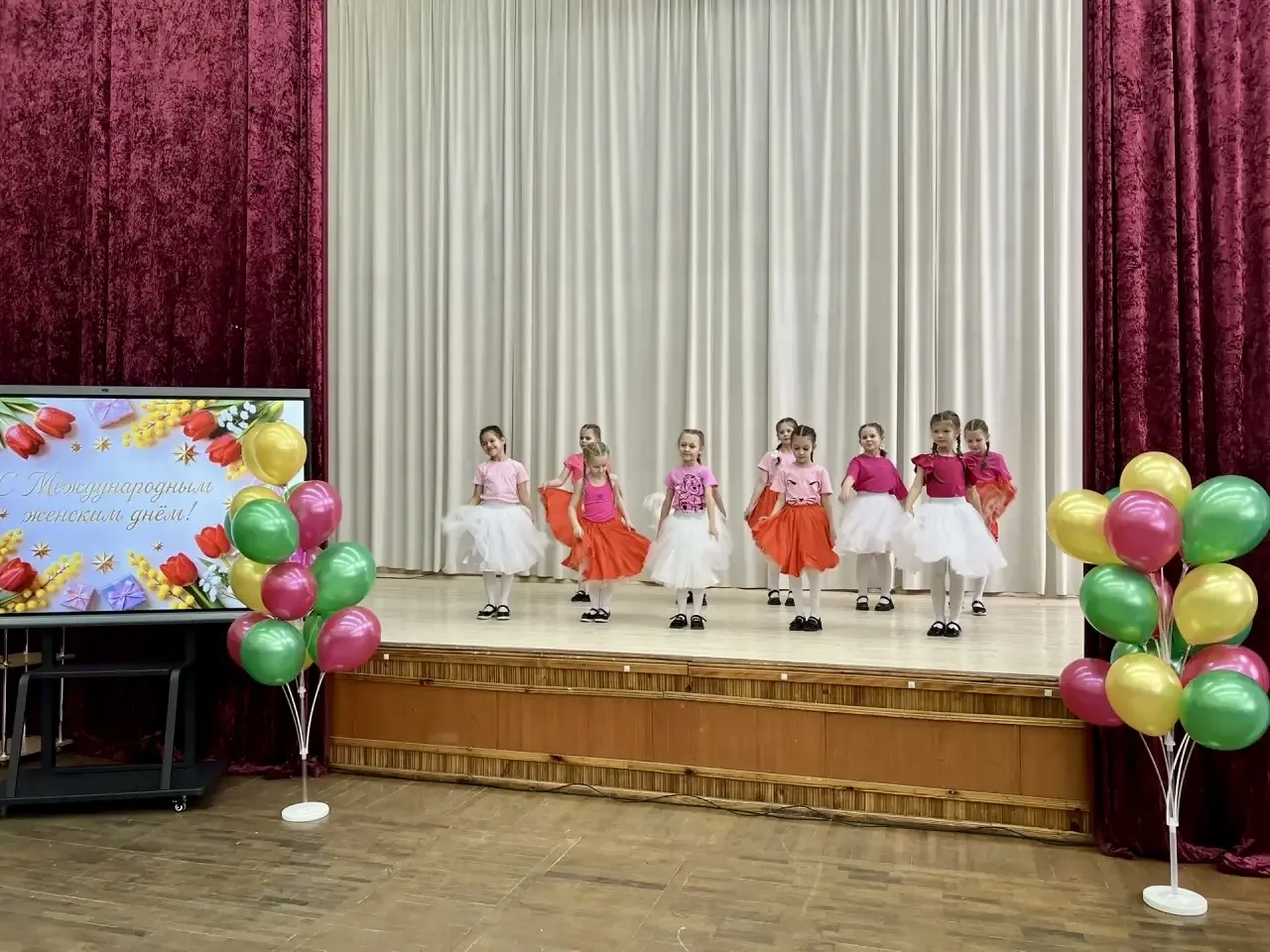 Международный женский  день🌷  📌В преддверии самого нежного весеннего праздника в МБОУ «Школа-гимнази