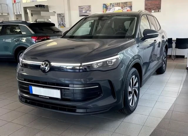 🚘 Автомобиль в наличии у дилера и может стать Вашим!