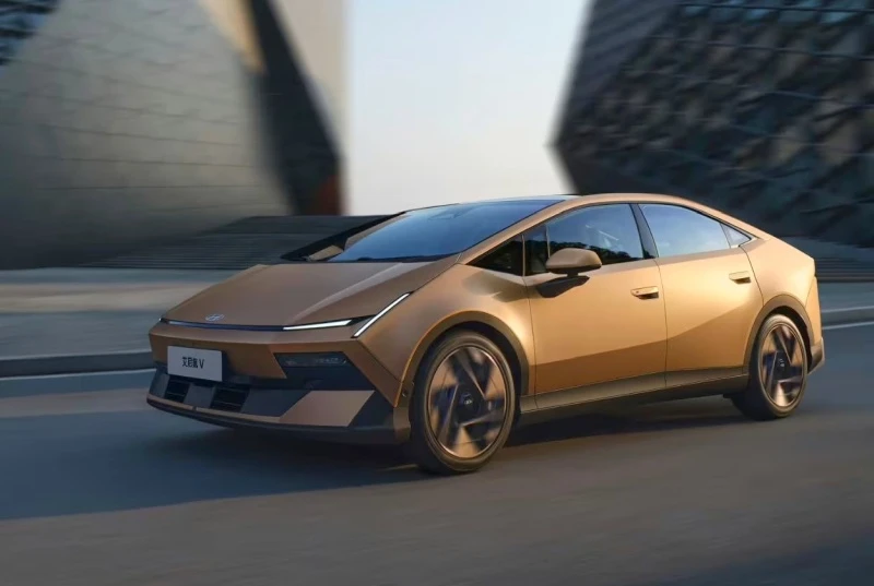 📌 Hyundai заменит электромобиль, если у него загорится батарея — представлен доступный...