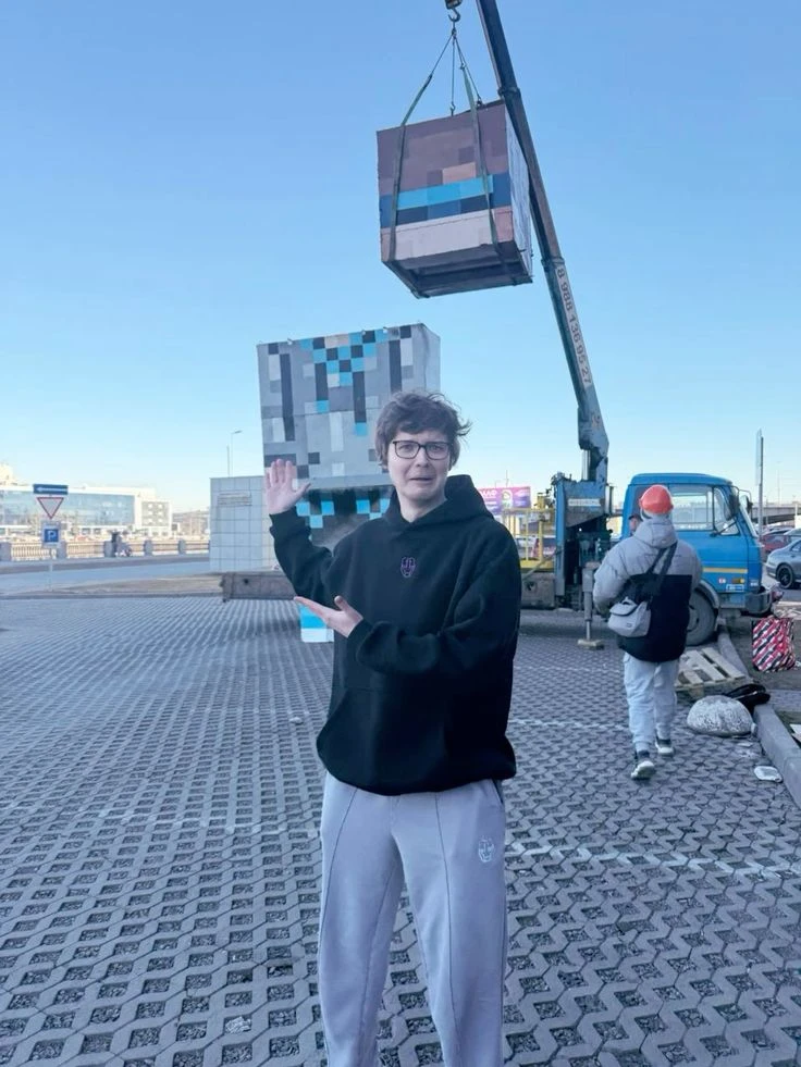 Друзья, подписывайтесь на каналы любимых Блогеров в МАКС ✌️✌️✌️