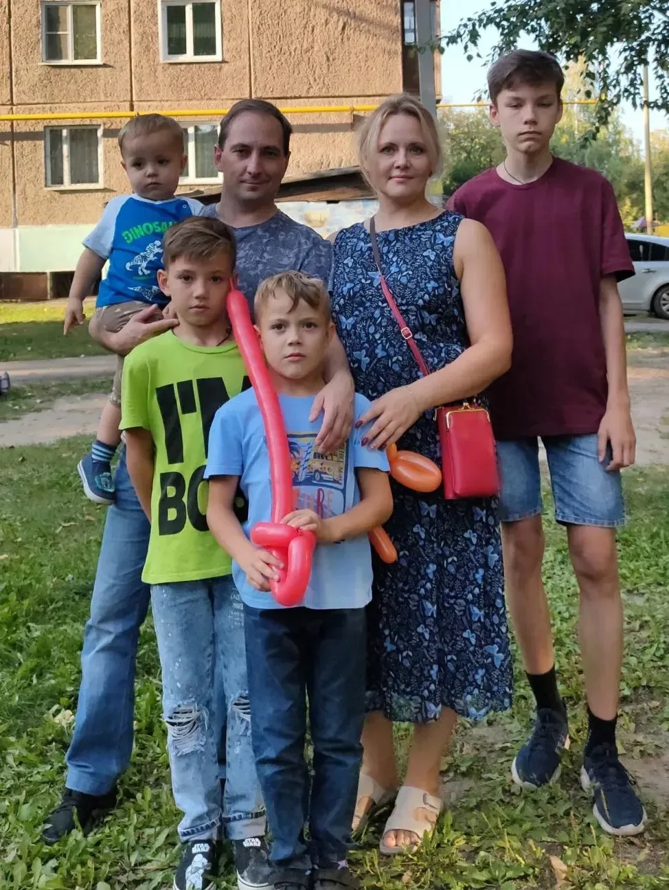 Редкая фотография всей семьи в сборе 🙂
