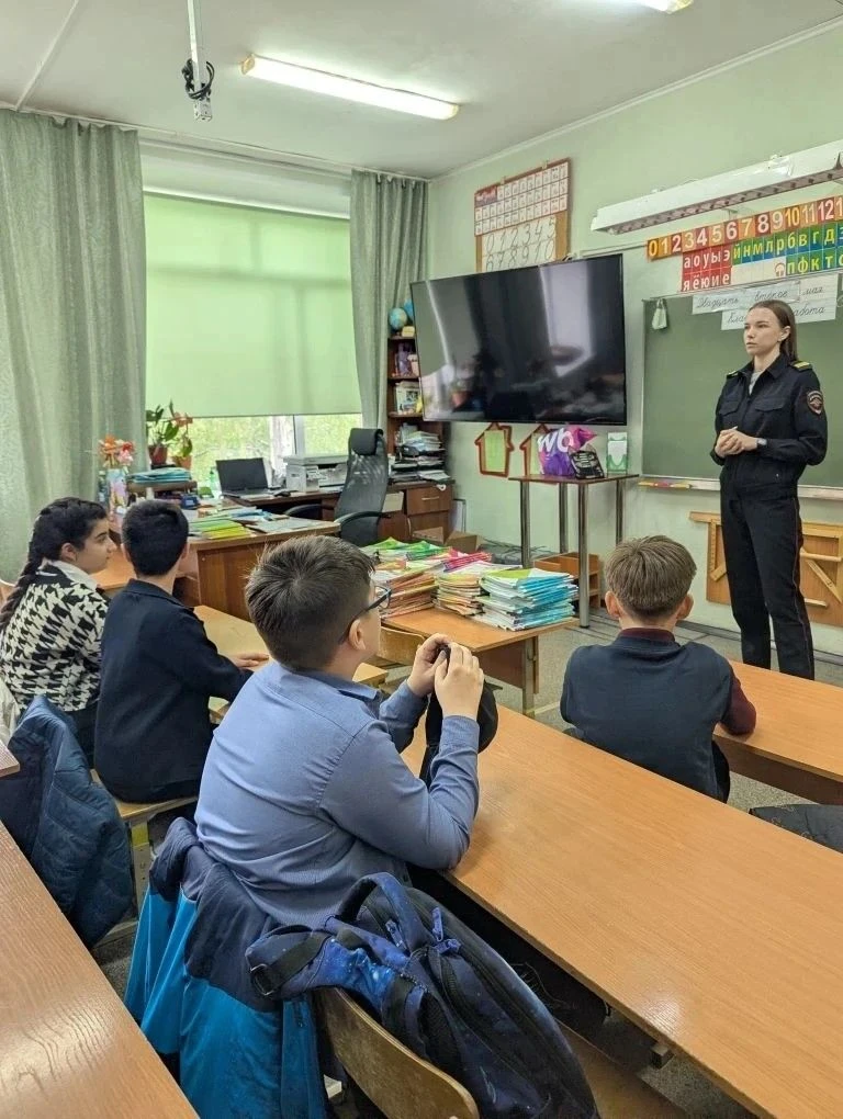 🚦В образовательных организациях города напоминают о правилах дорожного движения  В преддверии летних