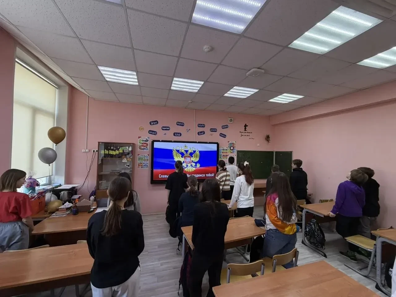 🧐🧐🧐 Возможна ли современная жизнь без заводов?  🛠 На этой неделе прошло занятие из цикла «Разговоры 