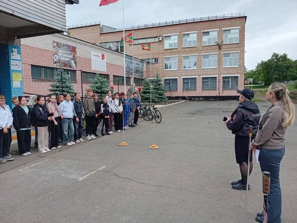 🚦 Безопасное колесо: слет ЮИД в нашей школе! 🚴‍♂️